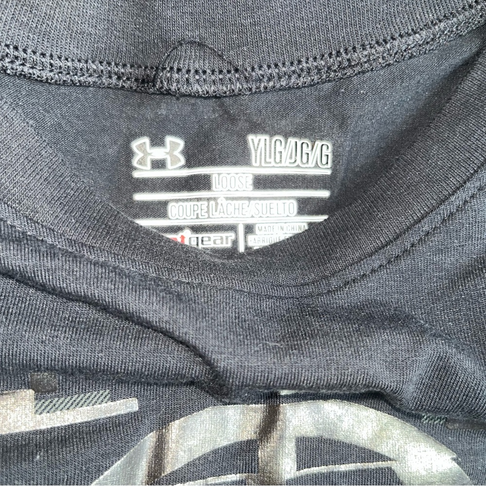 Underarmour tee - Picture 3 of 3